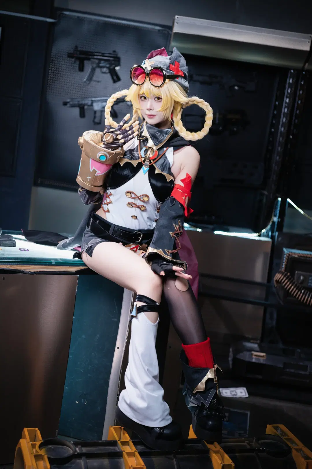 [Jahoda cosplay] The Bounty Hunter of Curatorium of Secrets Wandering Through Nod-Krai by 洛会像欧皇一样幸运 - Image 4