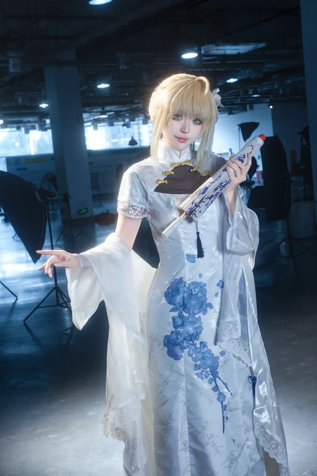 【saber cos】Fate四周年旗袍漫展场照 - 御油佳佳子📷（困困社畜版） - 第3张