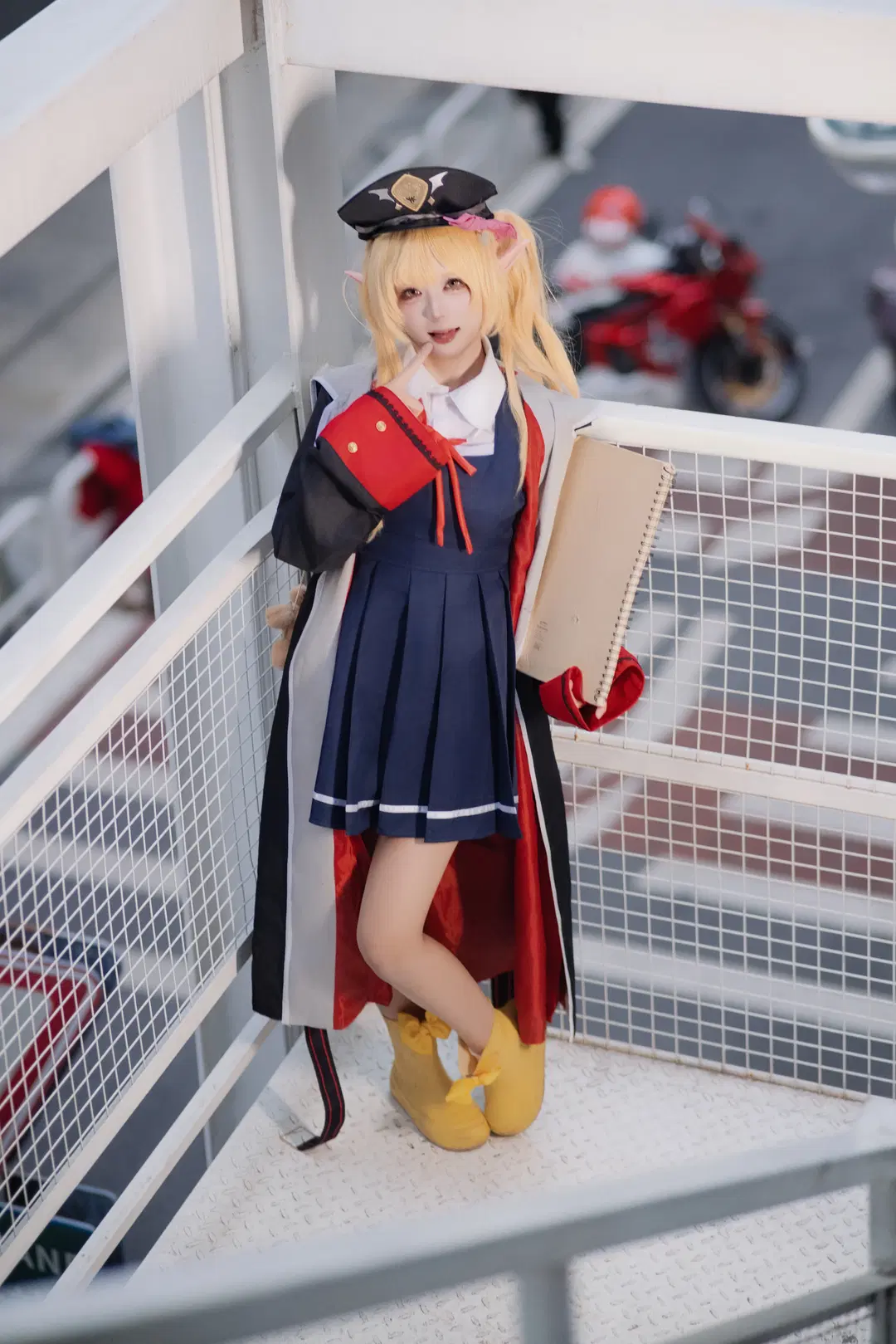 【丹花イブキ コスプレ】ブルーアーカイブ 歩道橋ロケコス写真 - Shiro - 3枚目