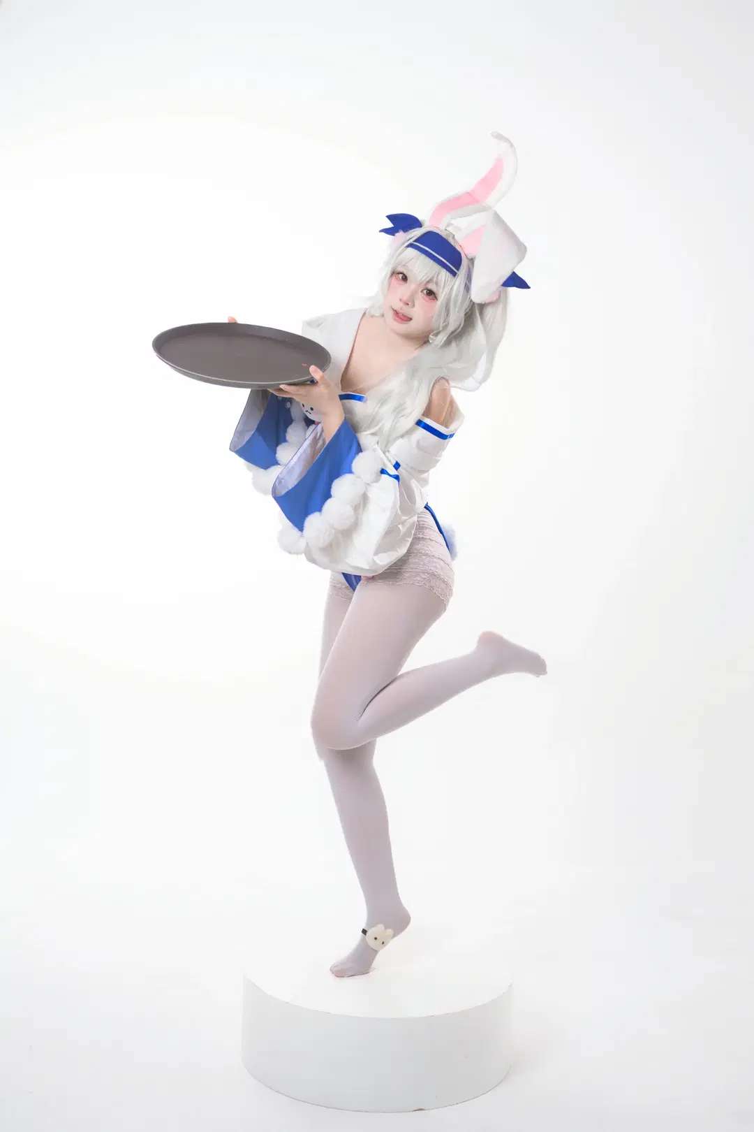 【拉菲cos】碧蓝航线兔子酒馆的托盘服务生 - Shiro - 第3张