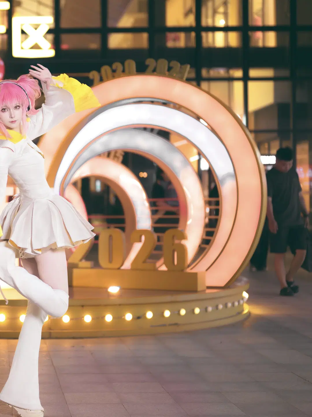 【日奈森亚梦cos】充满活力与张力的夜景舞台风 - 行云 - 第3张