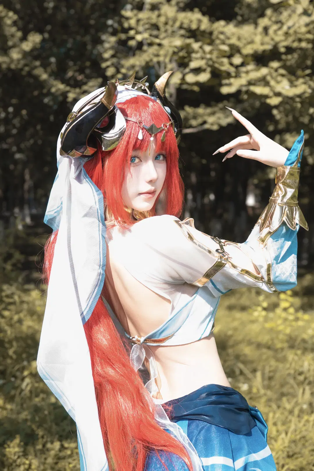 [Nilou cosplay] Red hair cosplay and horns outdoor sweet portrait record by 行云 - Image 4