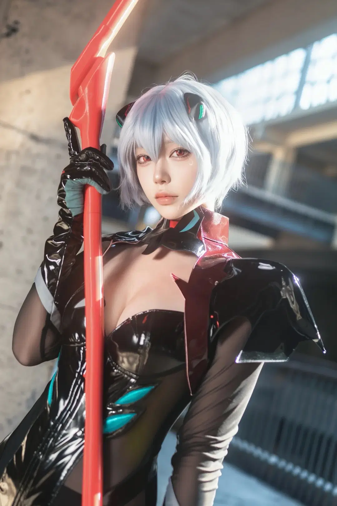 【綾波レイコスプレ】廃墟の光と影に佇むプラグスーツの戦闘記録 - 行云 - 8枚目