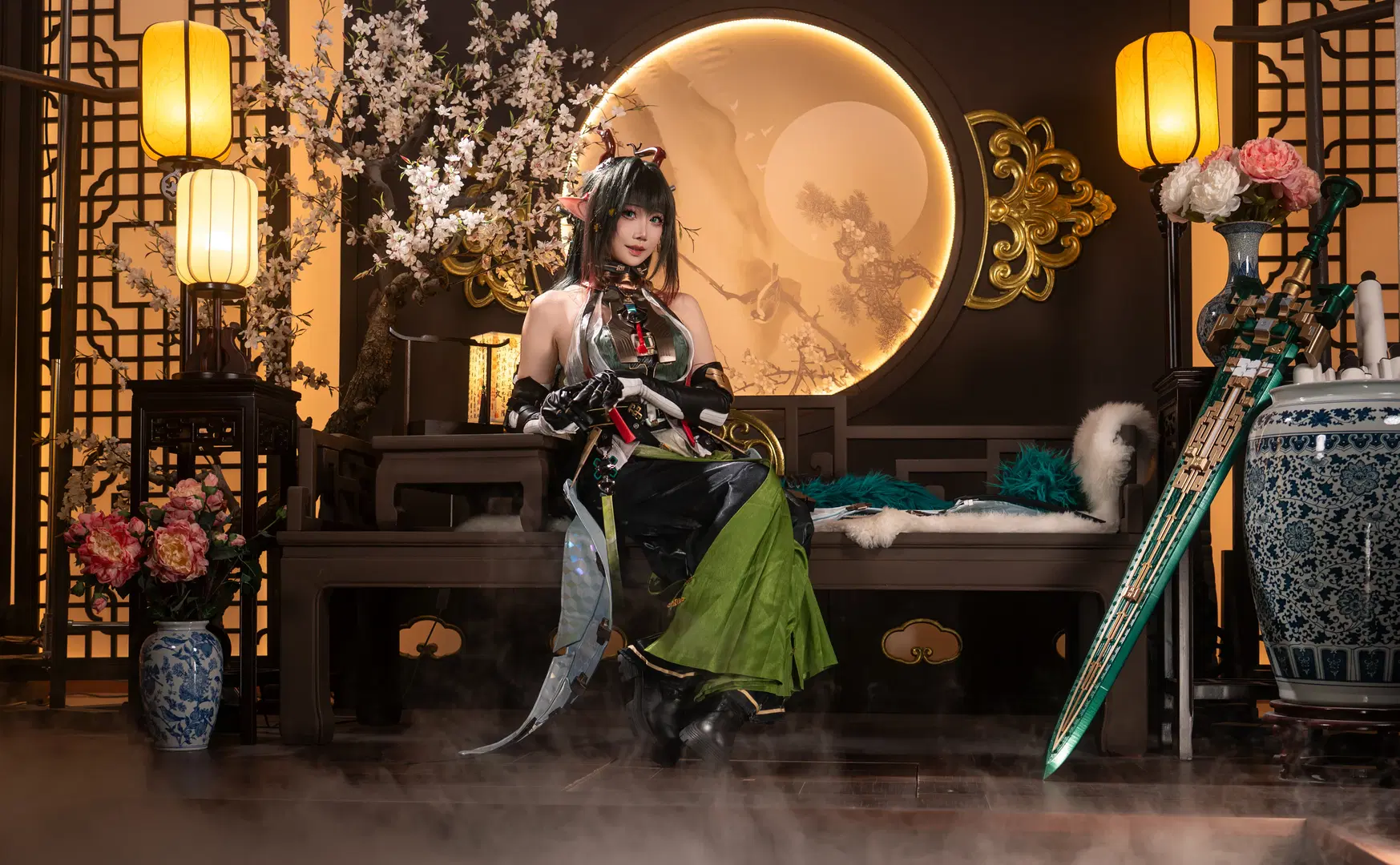 【庄方宜cos】明日方舟终末地国风巨剑少女的沉浸式演绎 - 柏油小星瞳📸 - 第4张