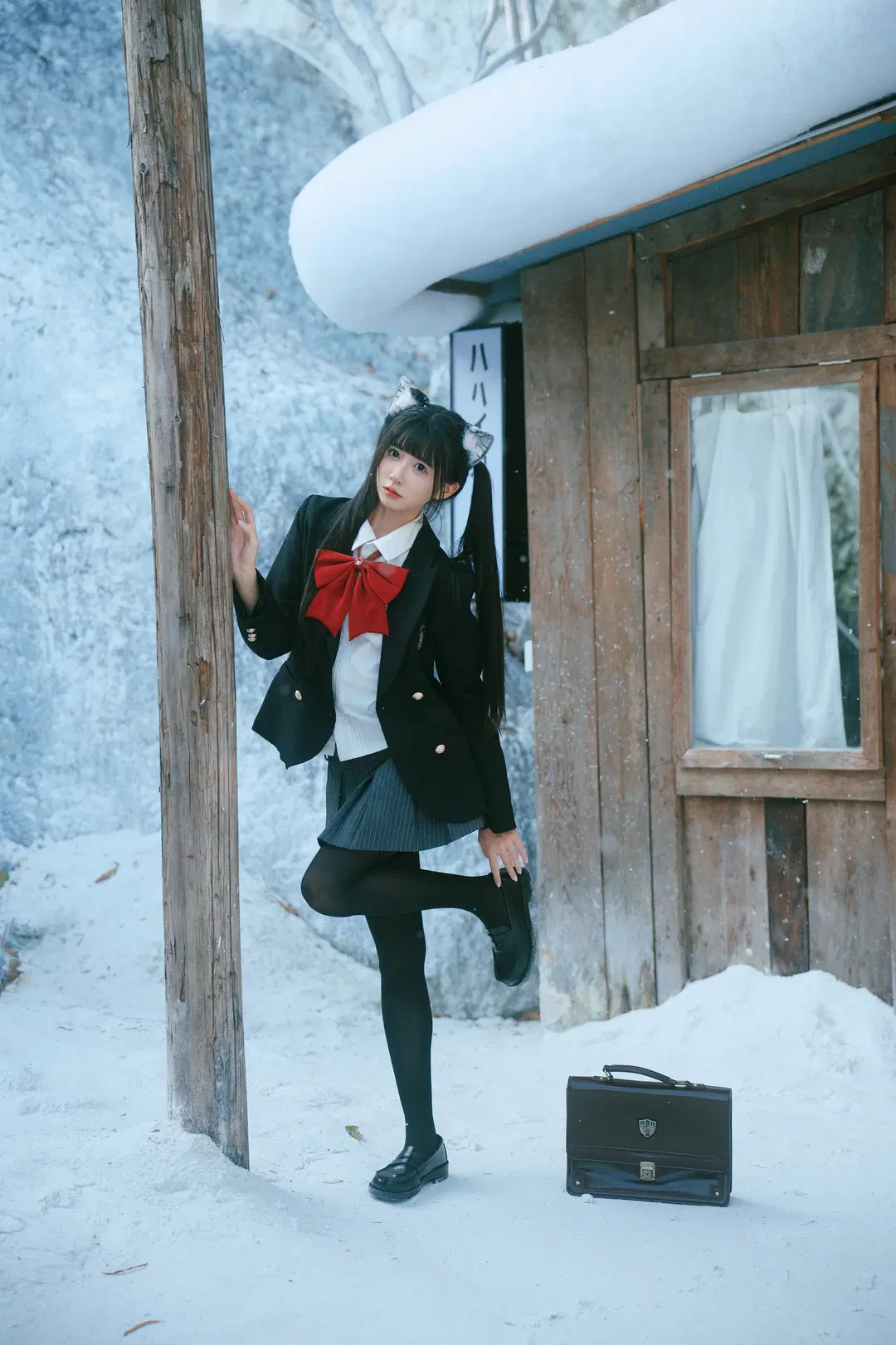 [Snow Country JK] Snow Country JK Uniform Photoshoot: Peak Winter vibes in First snow photography by 柏油小星瞳📸 - Image 12