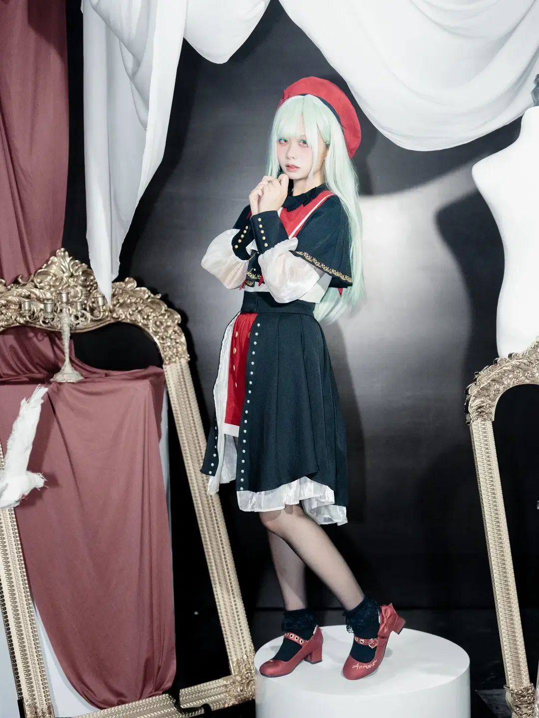 【若葉睦コスプレ】多頭の怪物、赤いリボンと黒ストッキングの視覚的衝突 - 杞杞 - 8枚目