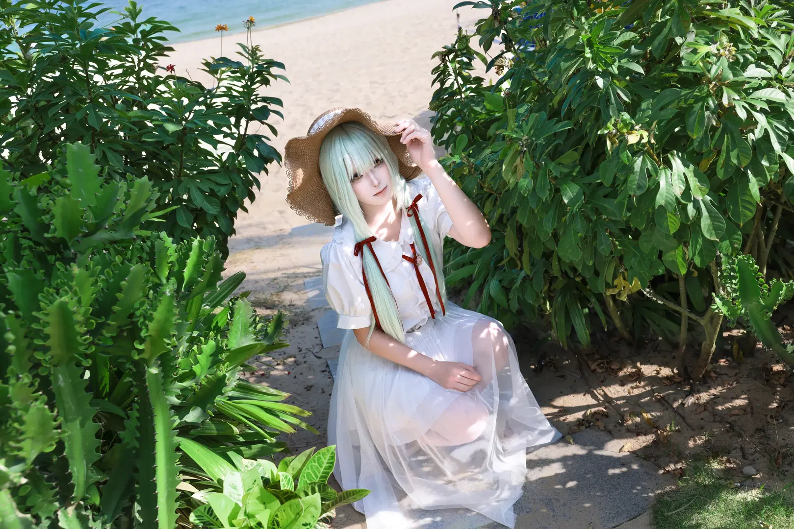 【若葉睦コスプレ】潮風と夏の白ワンピースが織りなす静謐の邂逅 - 真汐📷 - 2枚目