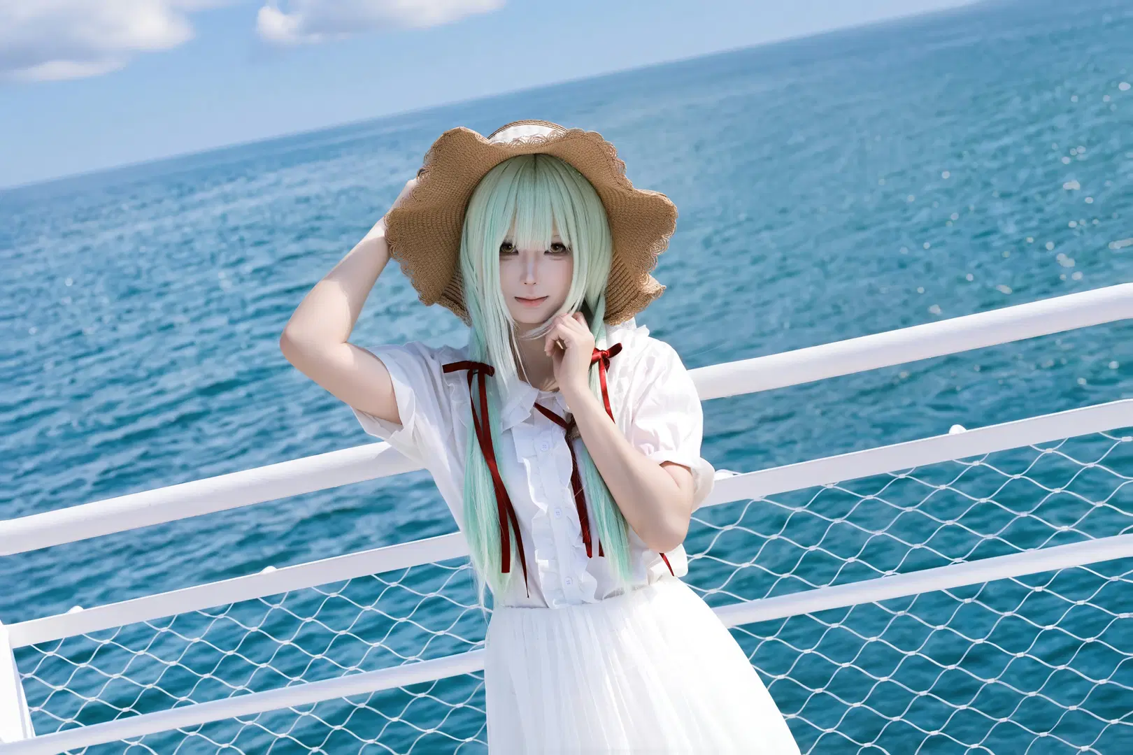 【若葉睦コスプレ】潮風と夏の白ワンピースが織りなす静謐の邂逅 - 真汐📷 - 5枚目