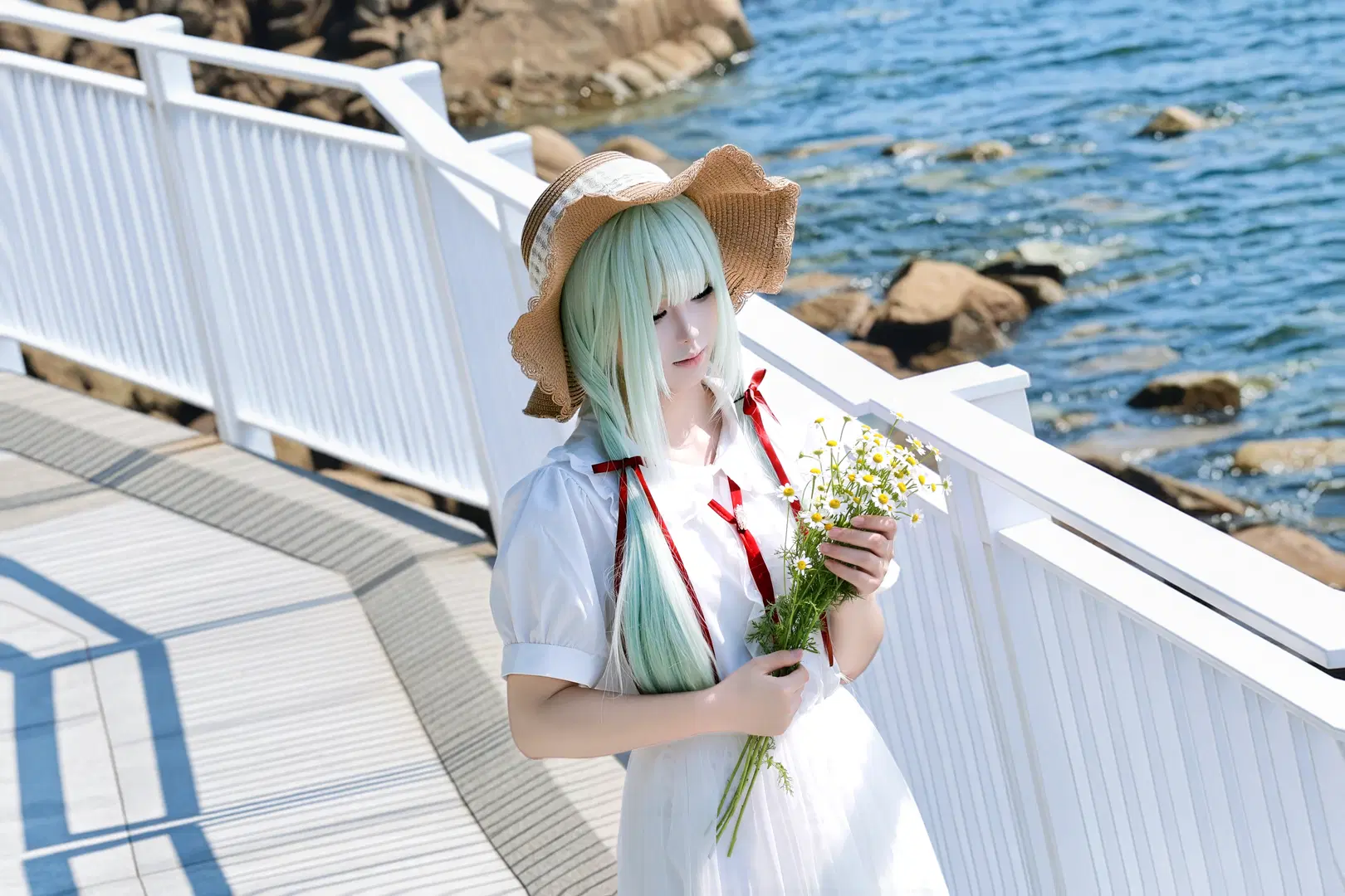 【若葉睦コスプレ】潮風と夏の白ワンピースが織りなす静謐の邂逅 - 真汐📷 - 7枚目