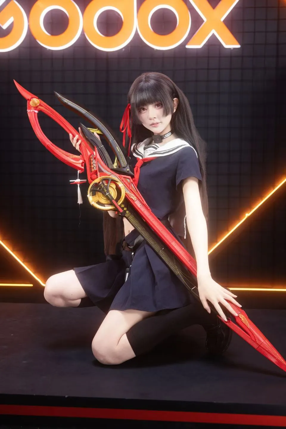 鸣潮cos 水手服与重型武器的BW漫展返图 - 小羊不困（无限限流版，求关注求点赞） - 第2张