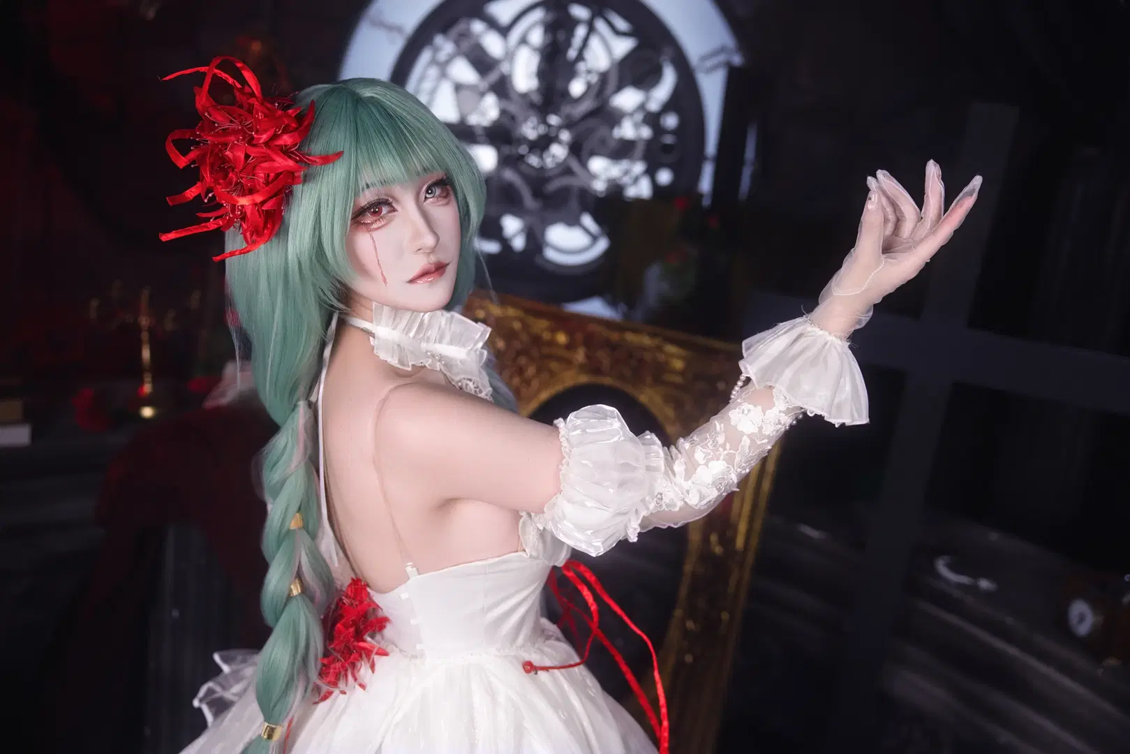 【弗洛洛cos】鸣潮 白裙与彼岸花的哥特乐章 - 小羊不困（无限限流版，求关注求点赞） - 第9张