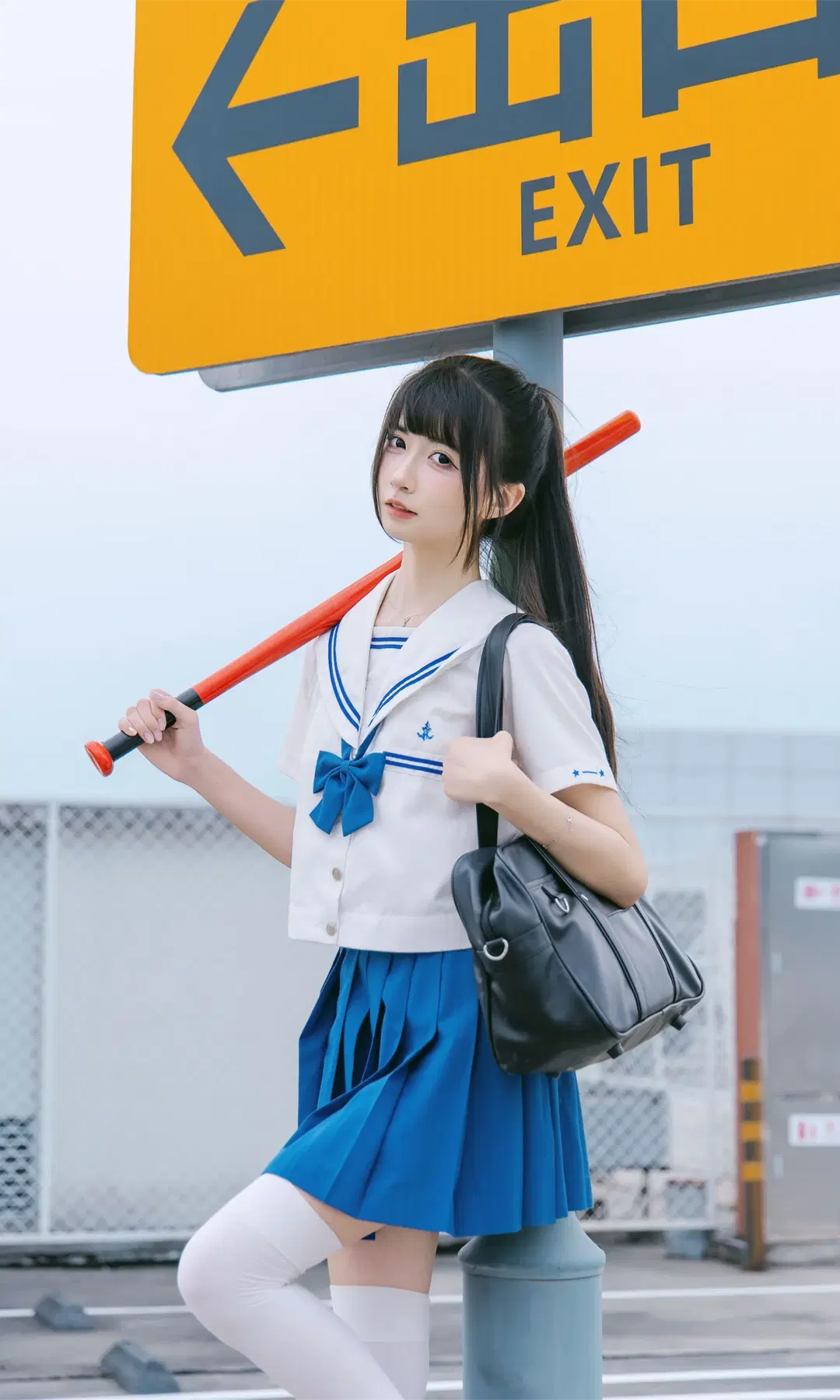 The season for JK uniforms has arrived: Sailor outfit and red baseball bat Anime-style photography by Fe - Image 7