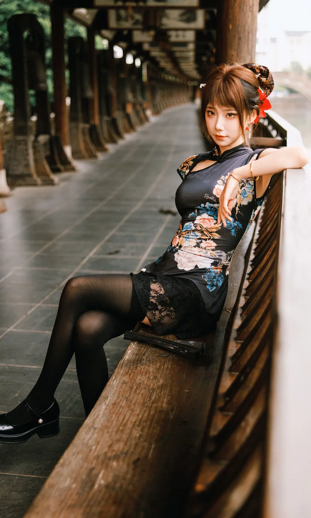 Cheongsam photoshoot with Black tights outfit along the ancient temple corridor: Republican era style atmosphere to the max by Fe - Image 3