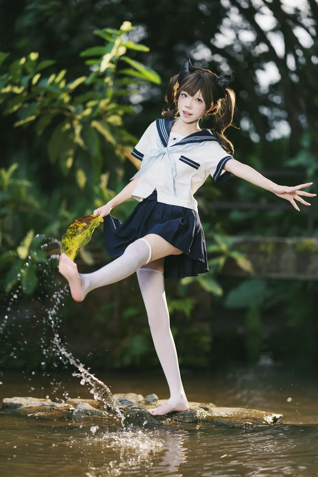 JK制服, 水手服, 夏日玩水, 溪流写真, 白丝袜