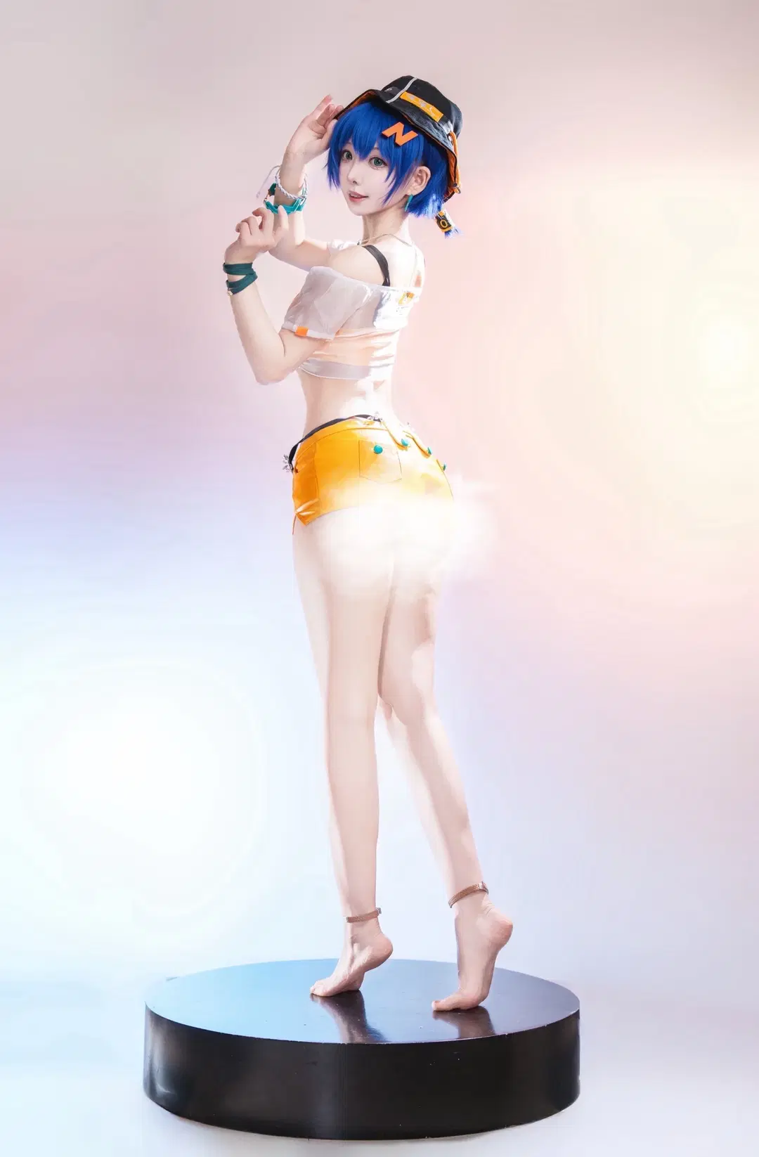 绝区零, 泳装cos, 夏日cosplay, 蓝发cos, 铃妹cos
