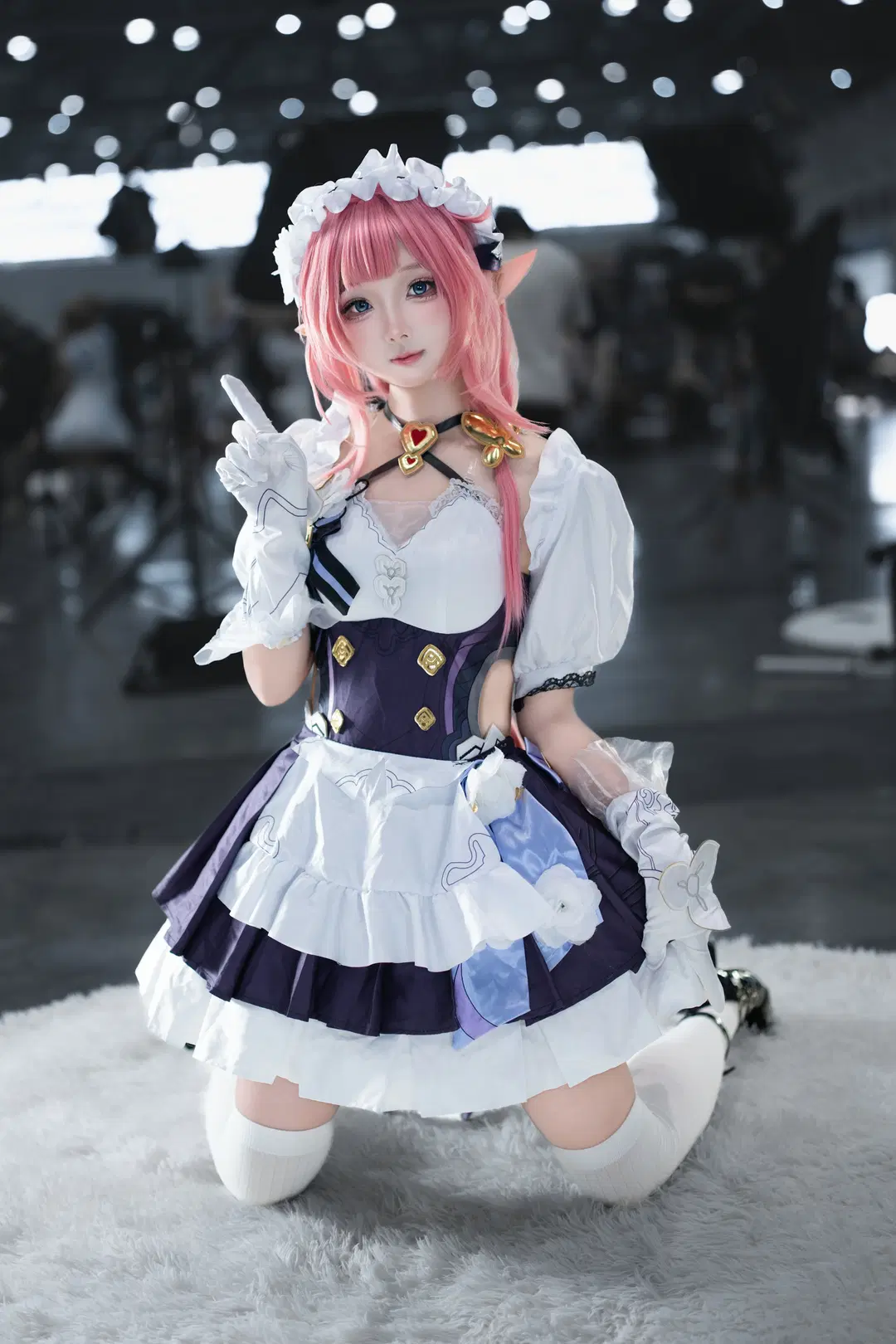 Elysia Cosplay: Honkai Impact 3rd Maid Outfit Photoshoot Details by 雨糯 - Image 2