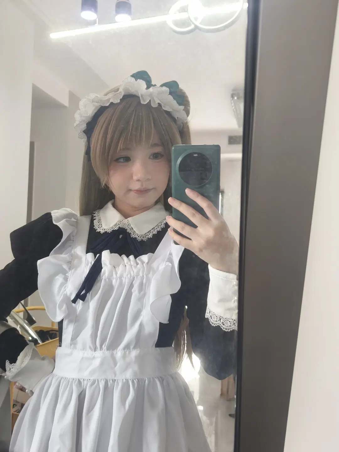 南小鸟cos, 二次元cos, 对镜自拍, 女仆装cos, lovelive