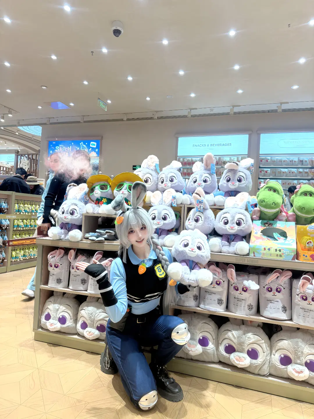 Judy cosplay: Zootopia MINISO store tour check-in at Jilin Fortune Plaza by 楚漓 - Image 6