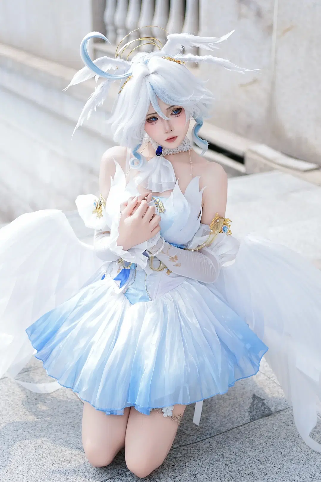 【芙宁娜cos】原神水神的蓝白梦境，还原度极高的外景正片 - 喵叽neiko - 第3张
