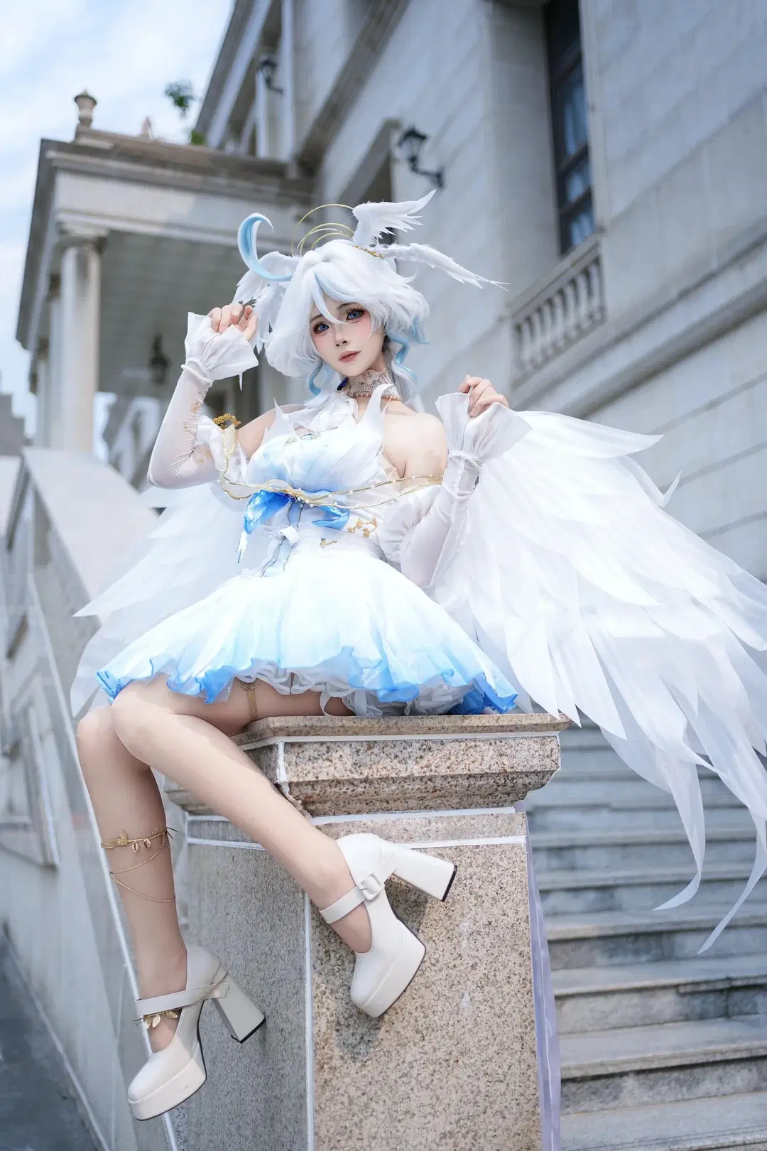 【芙宁娜cos】原神水神的蓝白梦境，还原度极高的外景正片 - 喵叽neiko - 第9张