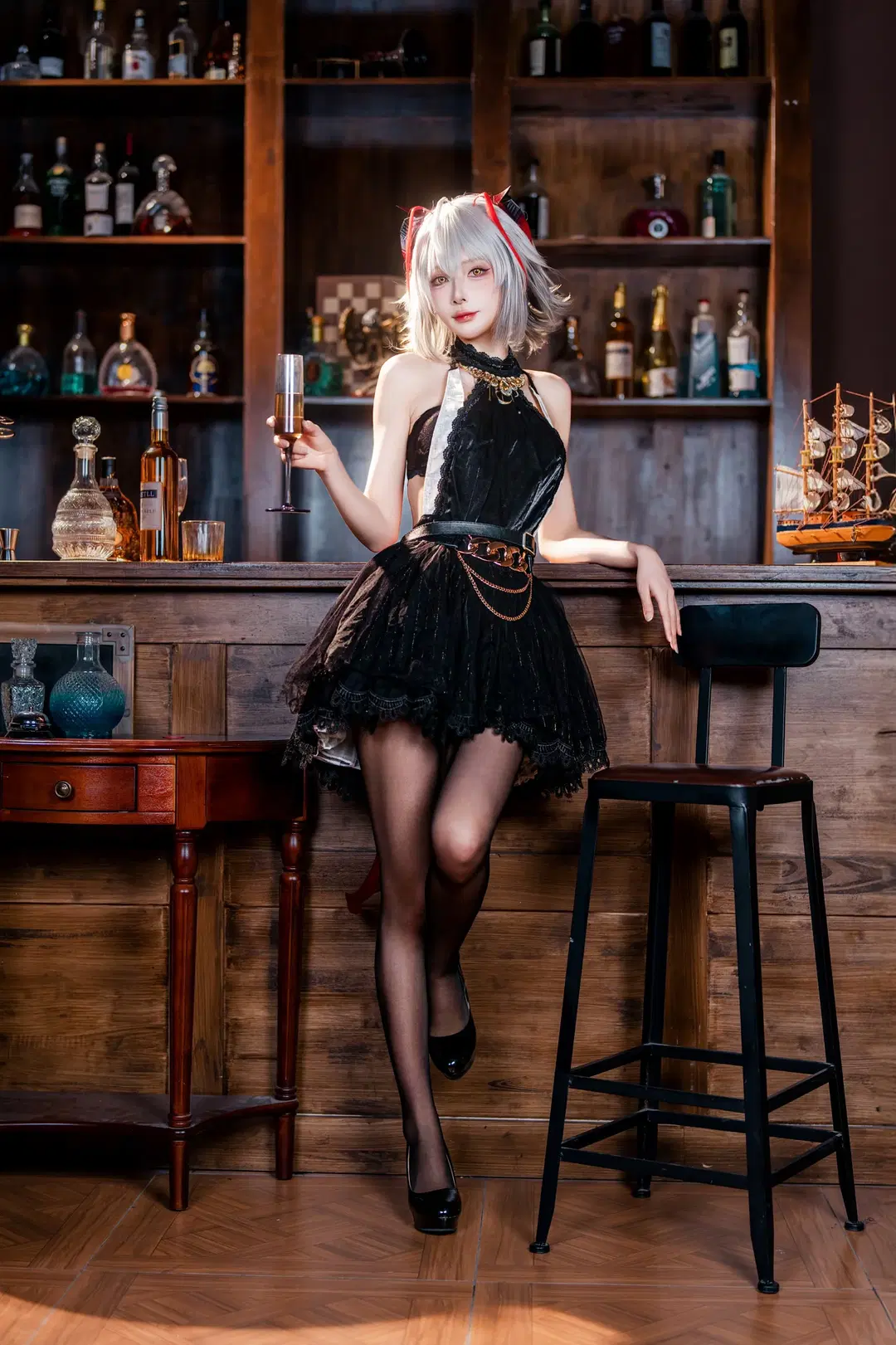 【維什戴爾cos】復古酒吧裡的暗黑禮服之夜 - 璃夏w - 第4張