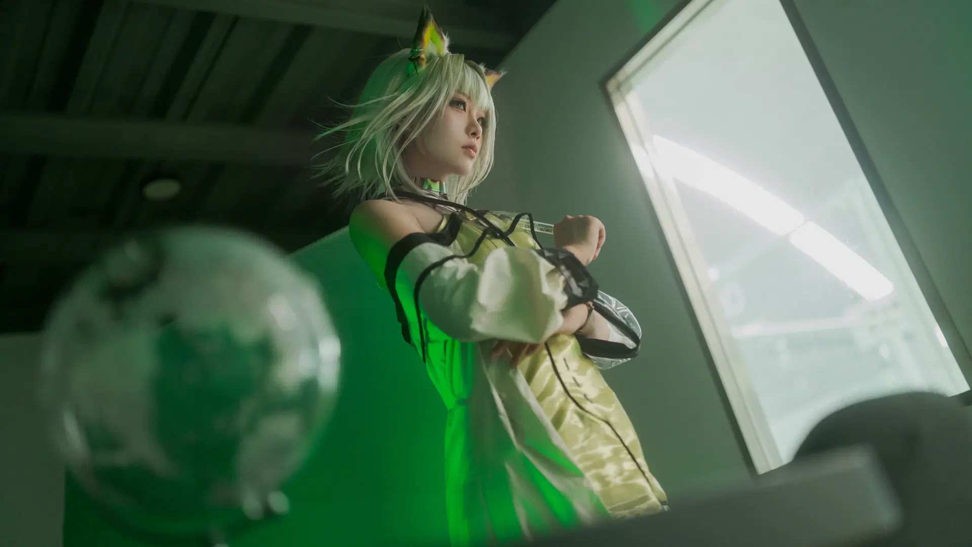 [Kal'tsit cosplay] Sci-Fi Everyday Life of the Medical Director from Arknights by 蛇蛇子 - Image 3