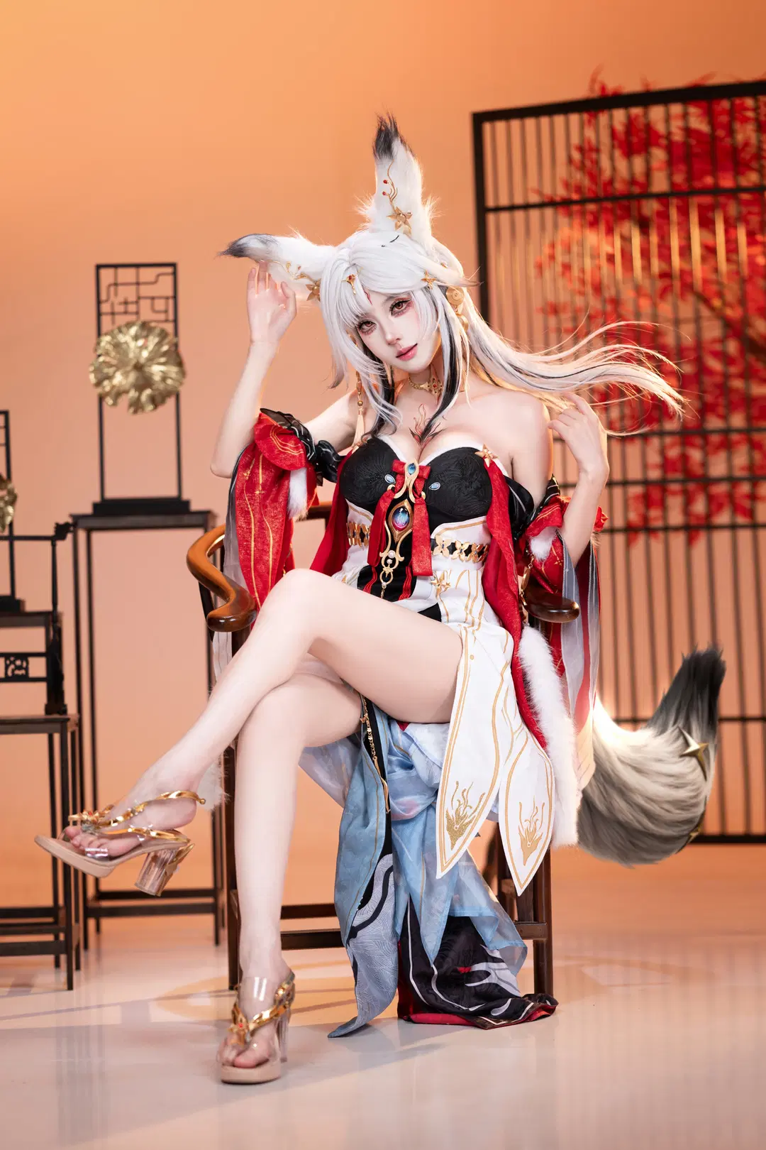【心月狐cos】鸣潮心月狐棚拍正片分享