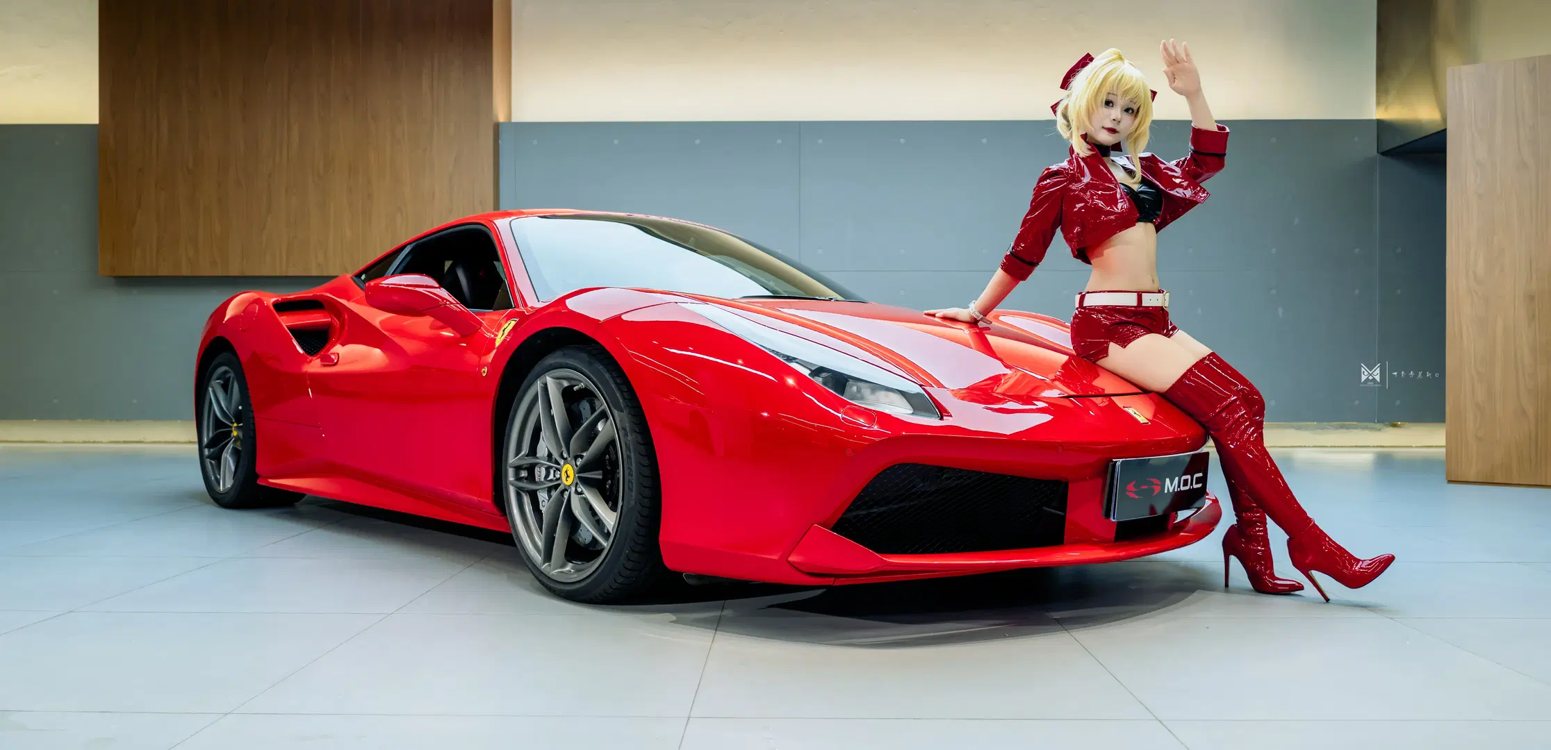 [Nero Cosplay] Fate/Grand Order: Nero racing suit colliding with a Ferrari 488 by 柏杉子 - Image 4
