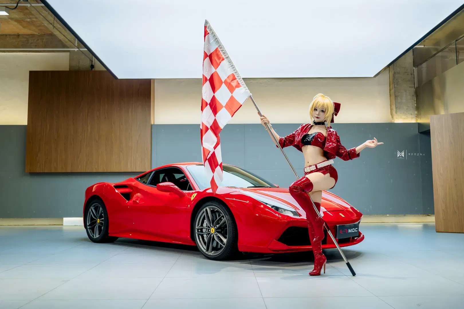 [Nero Cosplay] Fate/Grand Order: Nero racing suit colliding with a Ferrari 488 by 柏杉子 - Image 7