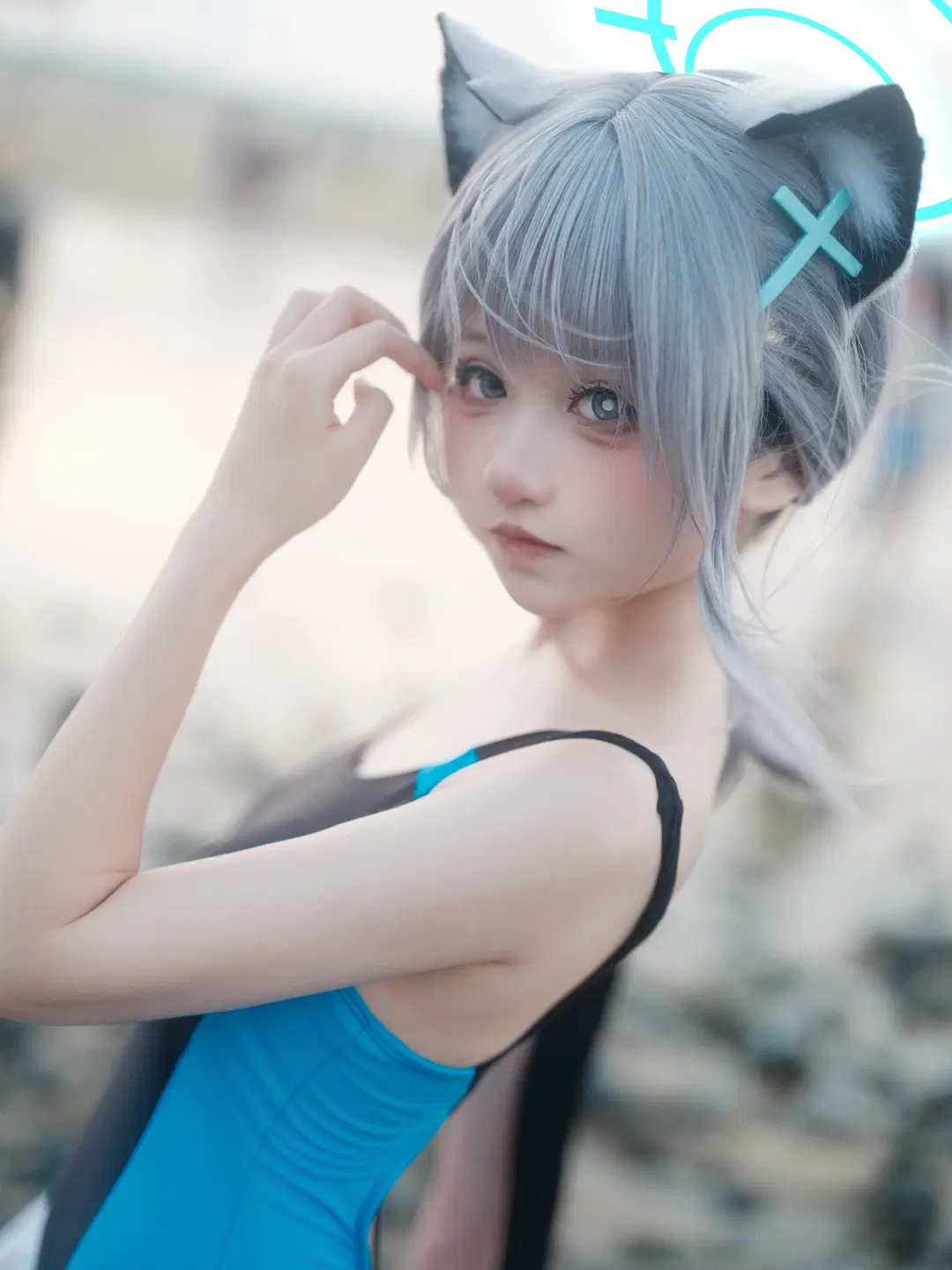 Blue Archive Shiroko Sunaookami Cosplay: Let's Head to the Beach on Our Day Off by 照烧热带鱼 - Image 2