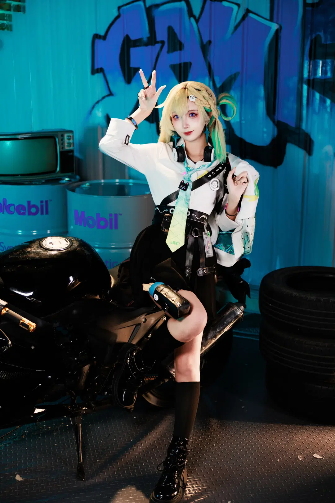 [Lynae cosplay] Wuthering Waves Lynae's Biker Industrial Style Photoset by Sailchen - Image 2