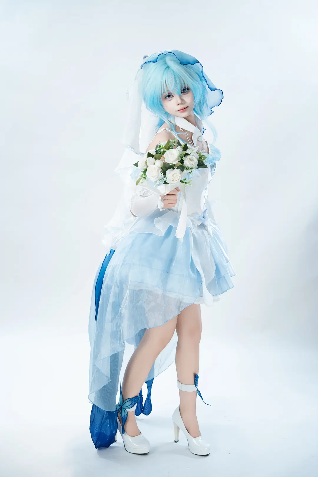 【守岸人cos】鸣潮中那抹优雅的蓝白身影 - Petrichor猫猫 - 第2张