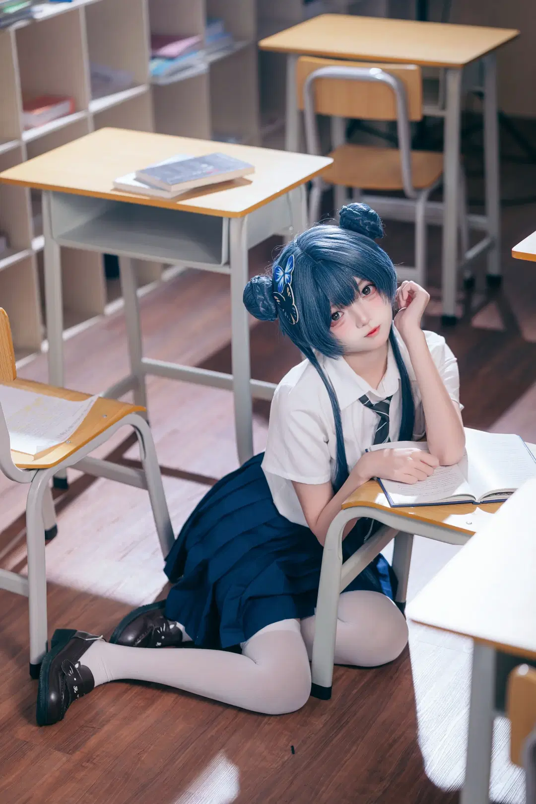 【妃咲cos】碧蓝航线妃咲的教室白丝制服拍摄记录 - 乌龙茶茶 - 第3张