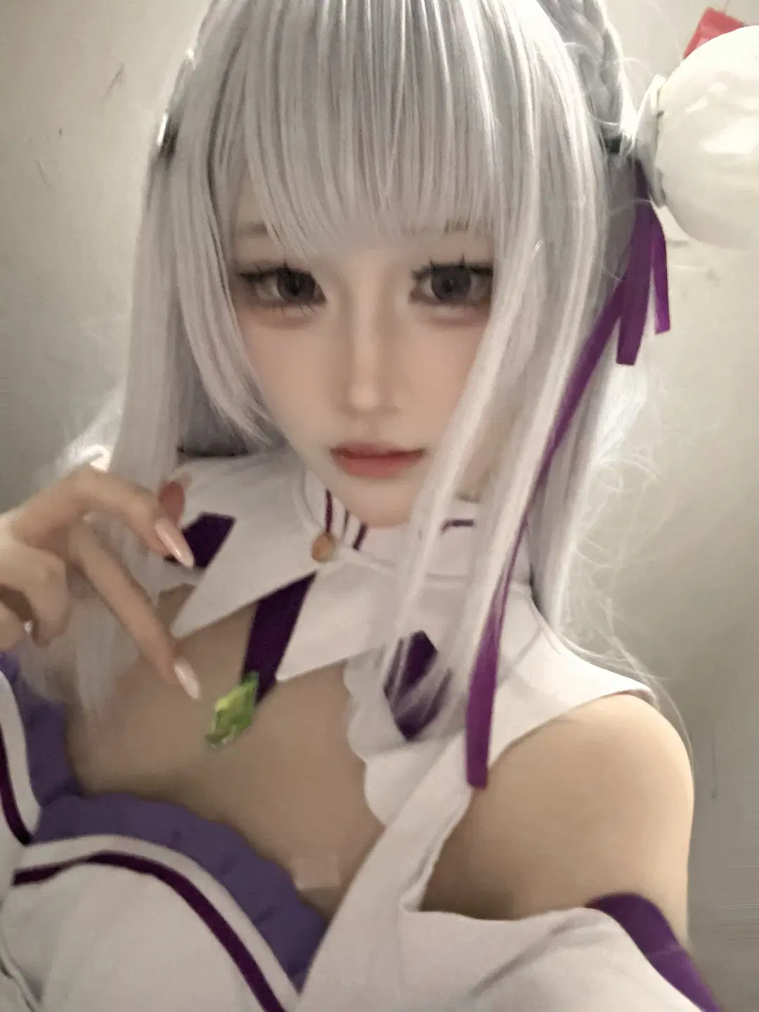 【爱蜜莉雅cos】从零开始的异世界生活 银发紫瞳的精灵少女风范 - 泠灵 - 第2张