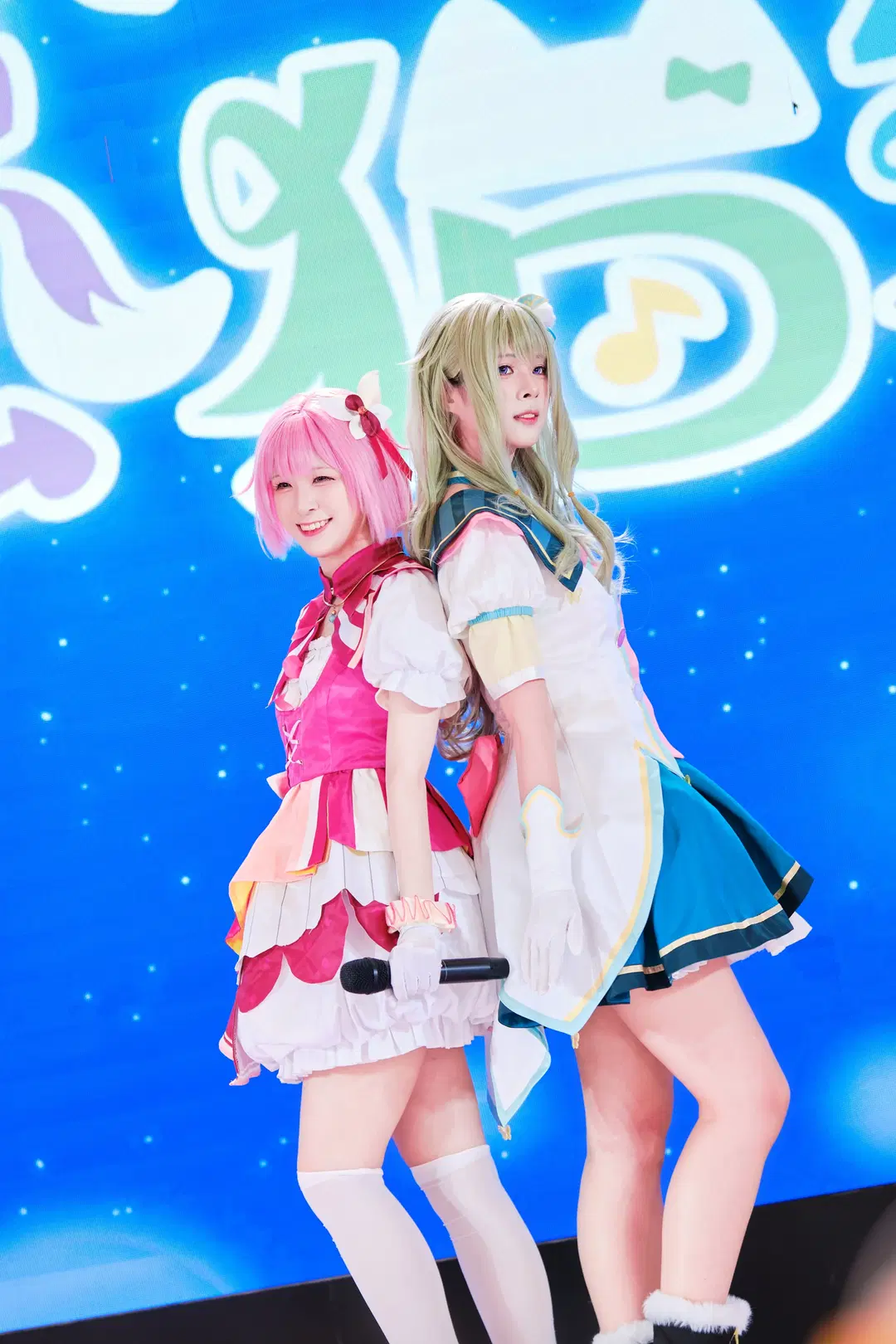 【凤笑梦cos】pjsk狐猫组舞台高抬腿挑战，广烤O首日演出蹦到起飞 - GOODLUCK好兆头 - 第17张