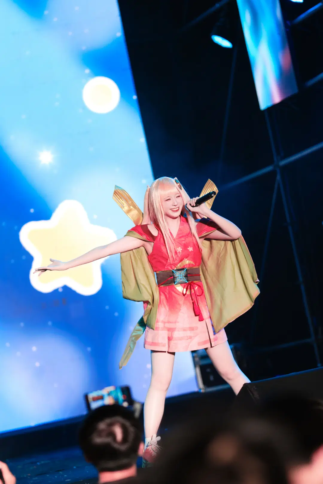 White stockings, Cosmic Princess Kaguya!, Kaguya cosplay, Yachiyo cosplay, Convention stage