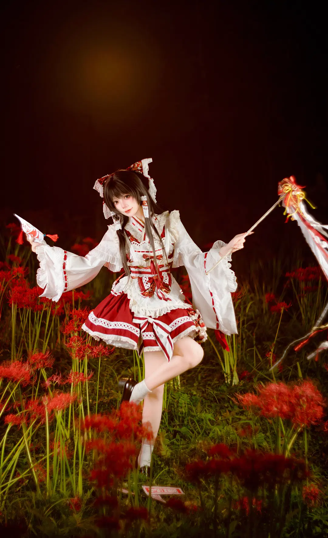 【博丽灵梦cos】赤色花海中的东方project巫女二设