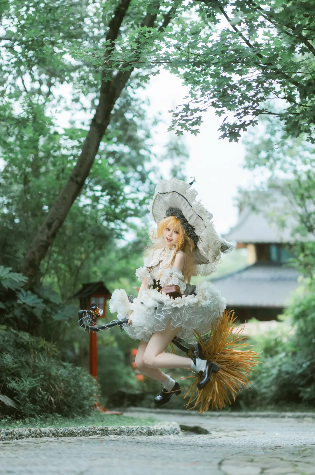 【雾雨魔理沙cos】骑着魔法扫帚飞奔而来 - 另一个岁岁 - 第2张
