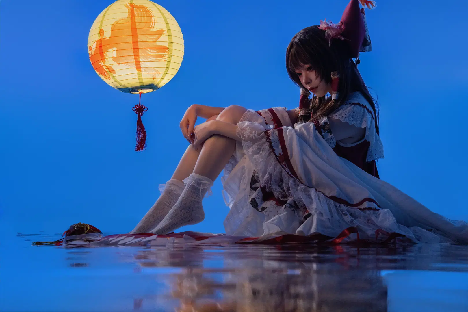 【博丽灵梦cos】东方二设，水与光影的幻想交织 - 另一个岁岁 - 第3张