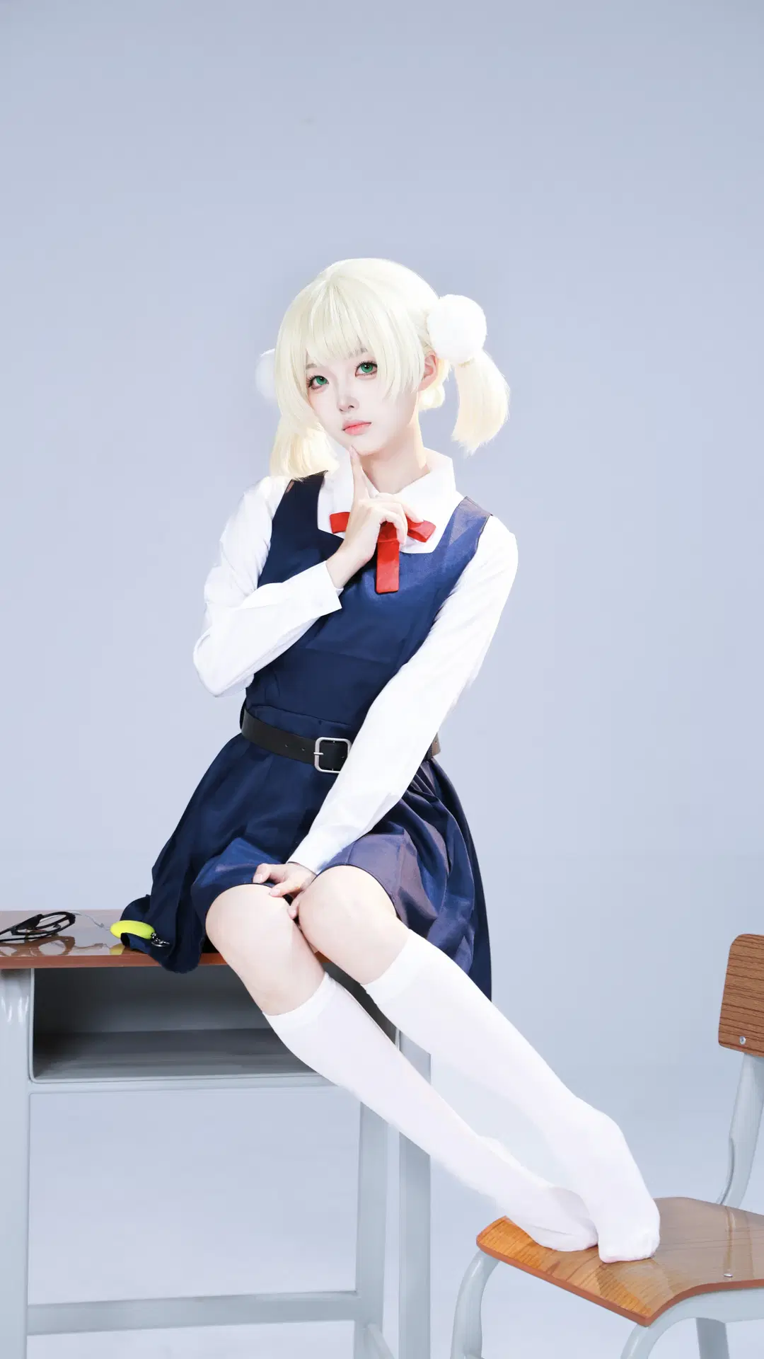Blonde twin-tails paired with White stockings: This classroom Academic style uniform coordinates with peak 2D aesthetic by 望眠 - Image 3