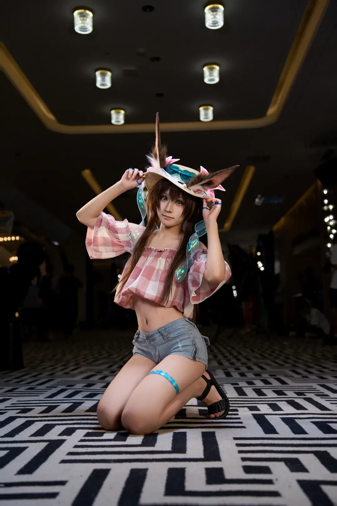 [Amiya cosplay] Arknights Heart of Surging Flame Summer Convention Photo Share by 小小波罗崽 - Image 2