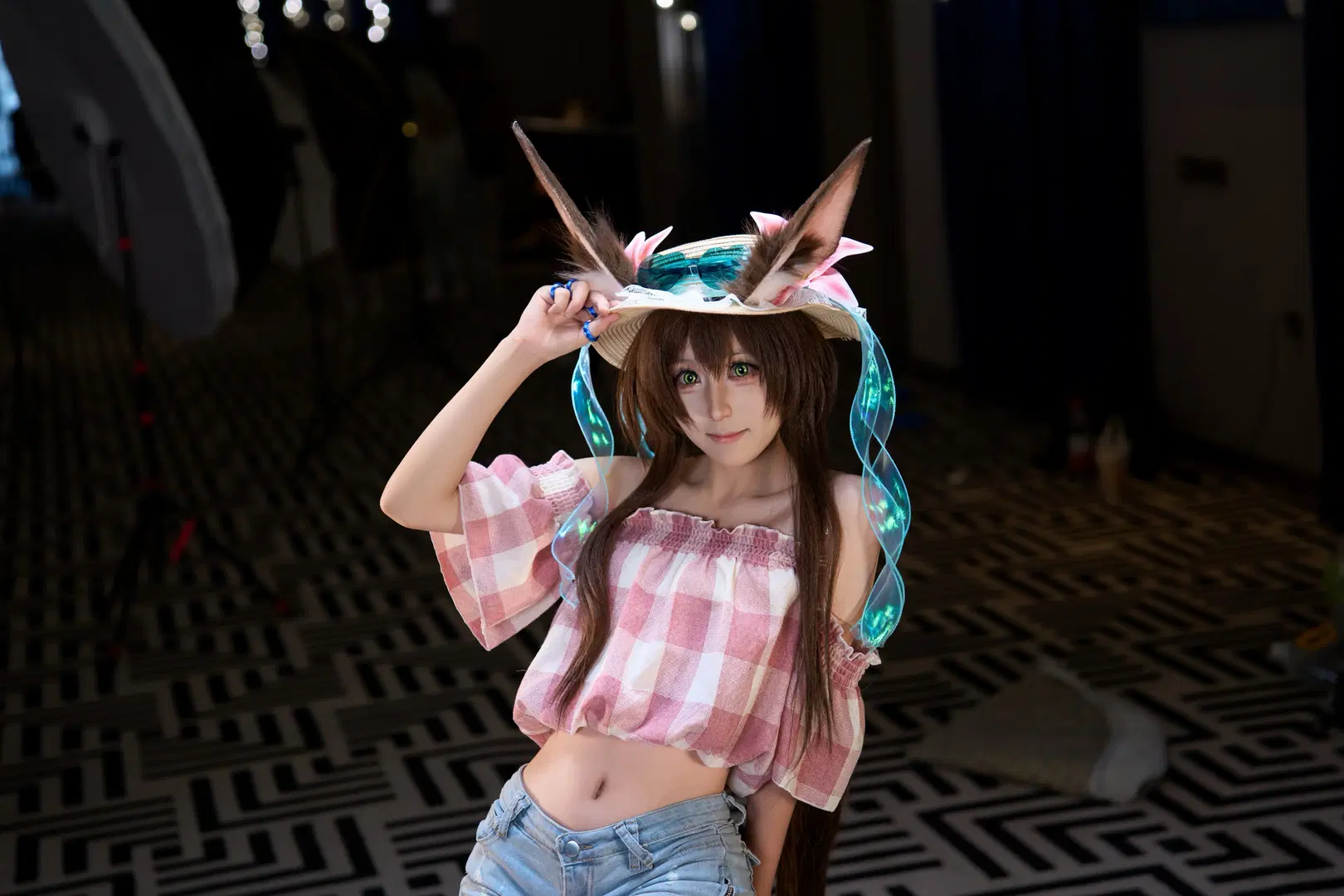 [Amiya cosplay] Arknights Heart of Surging Flame Summer Convention Photo Share by 小小波罗崽 - Image 3