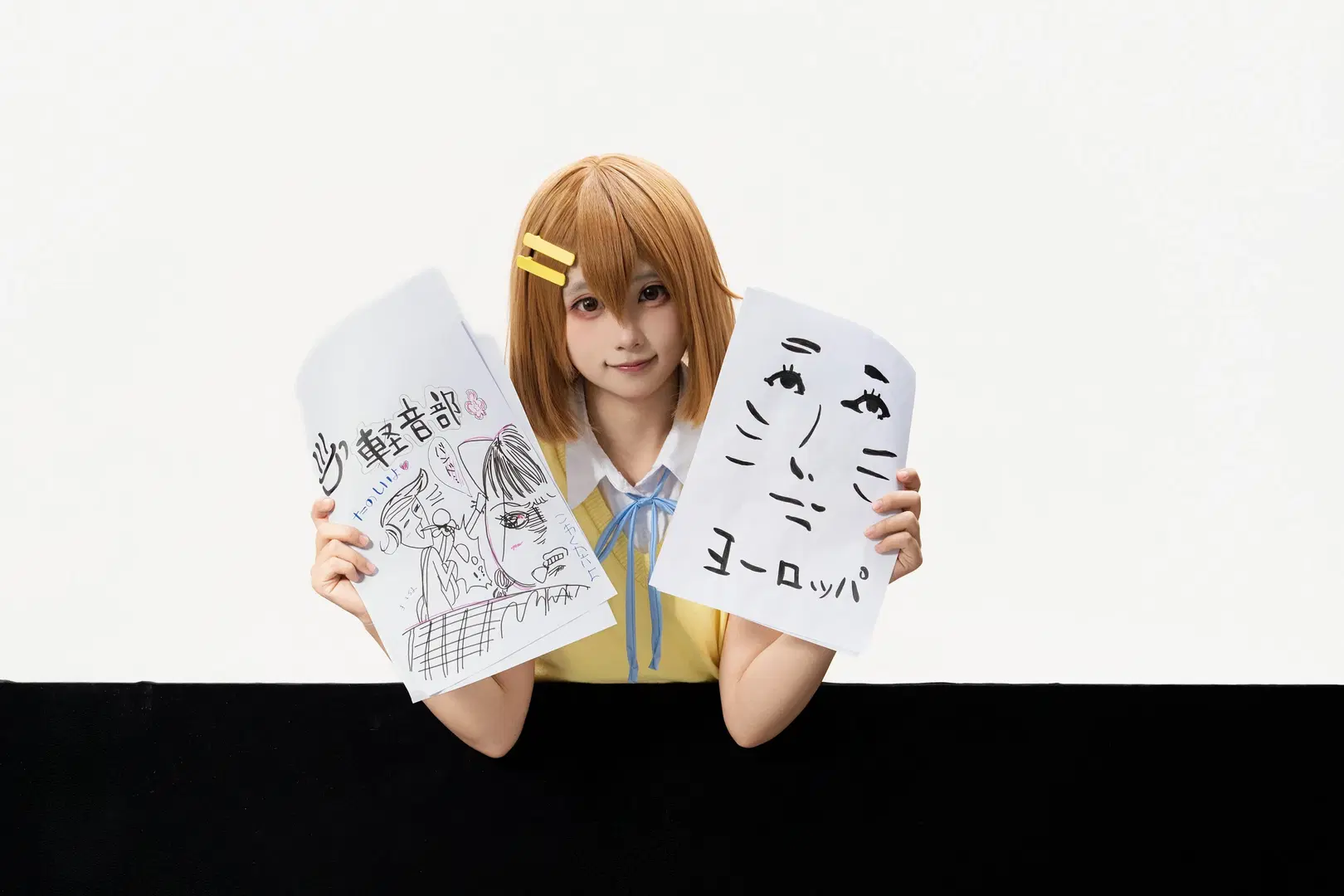 Campus style, K-ON!, Handmade props, Hirasawa Yui cosplay, Guitar