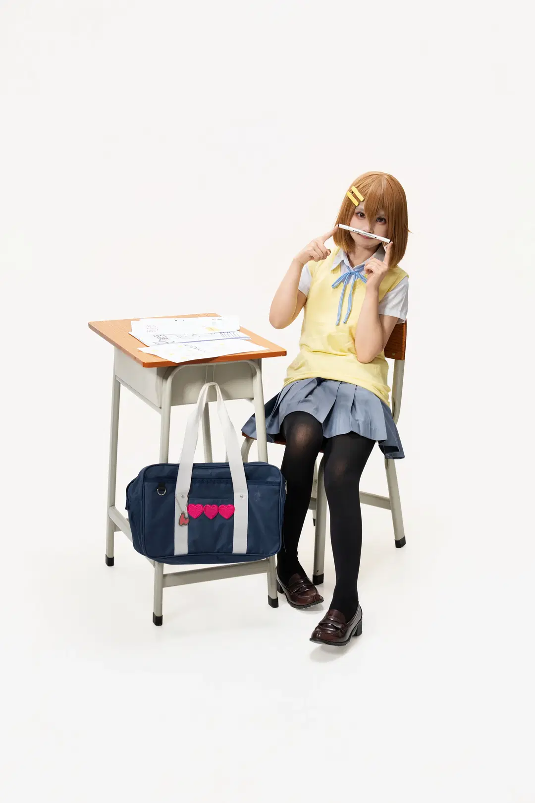 【平泽唯cos】轻音少女白棚动作参考，捕捉日常的灵动瞬间 - 蒜Suan - 第5张