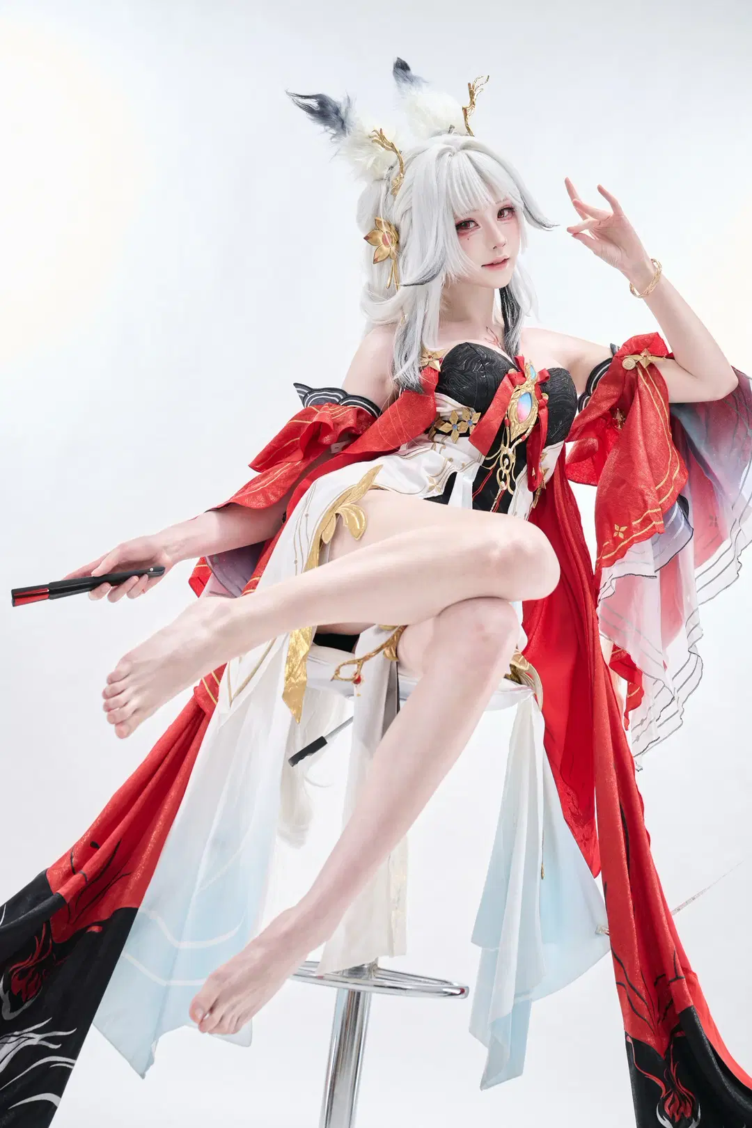 [Hsin cosplay] Wuthering Waves: Showcase of the big fox's red-and-black Chinese-style fantasy styling by 肉松 - Image 2