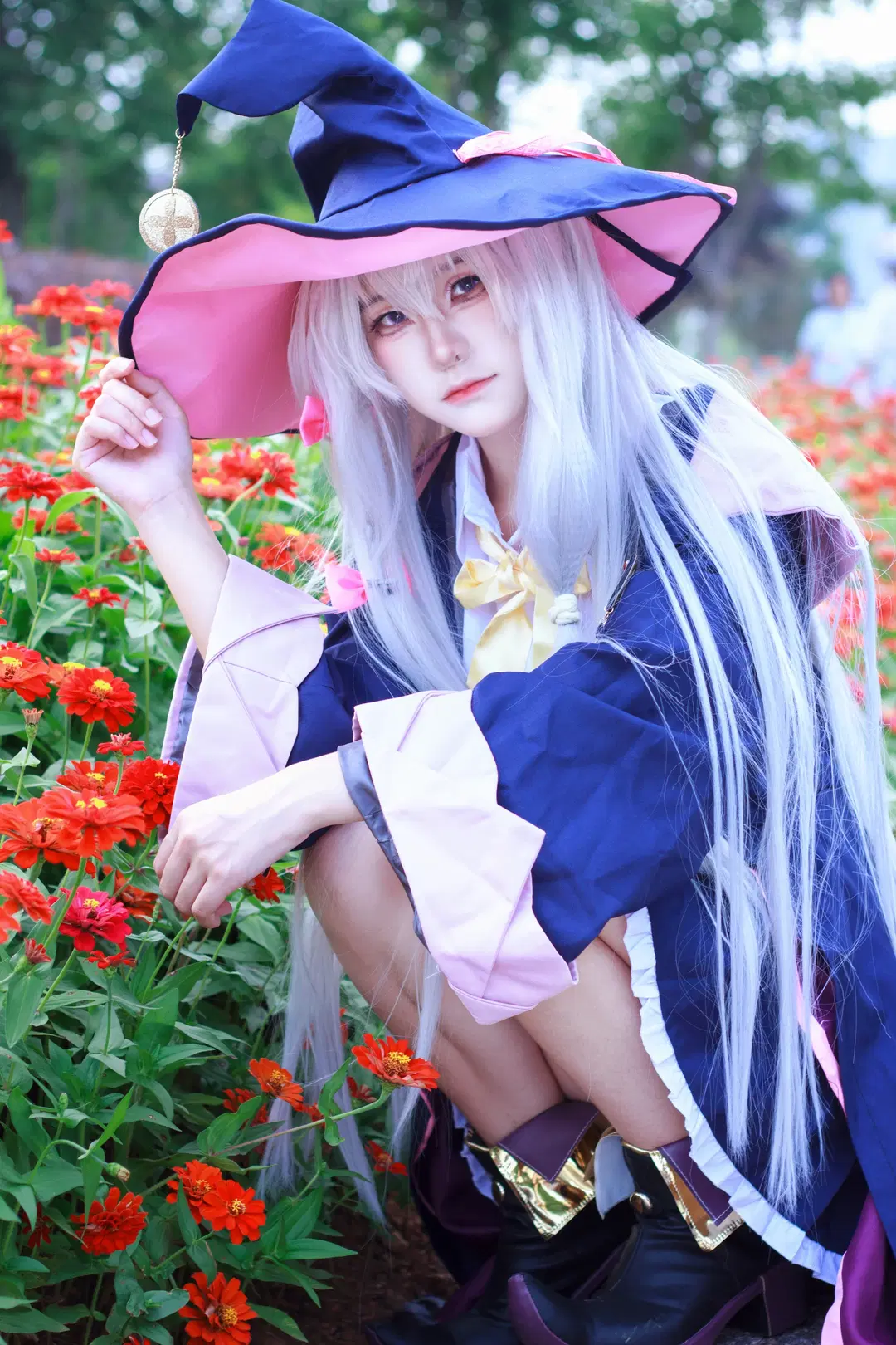 【伊蕾娜cos】魔女之旅的灰之魔女，在花海中迎來生日