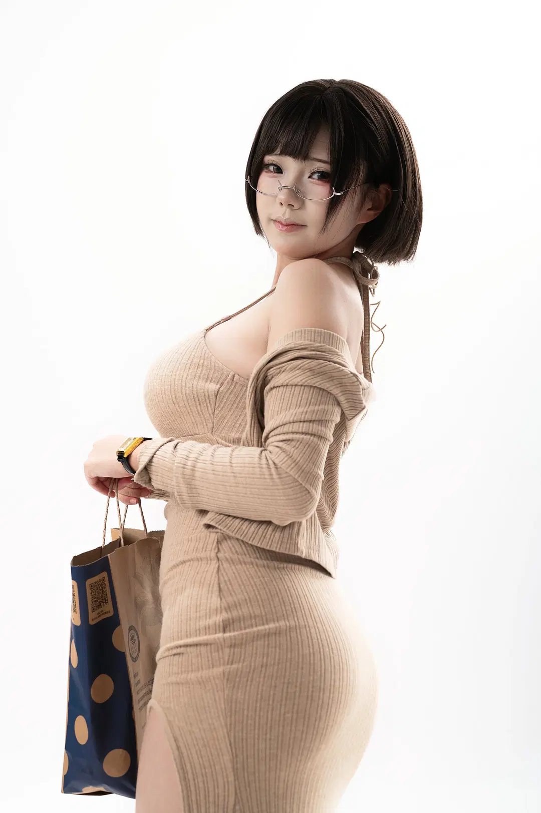 Bodycon knit dress outfit under white studio photography, short hair with glasses older sister's photo and drawing reference by 星亦如塵 - Image 6