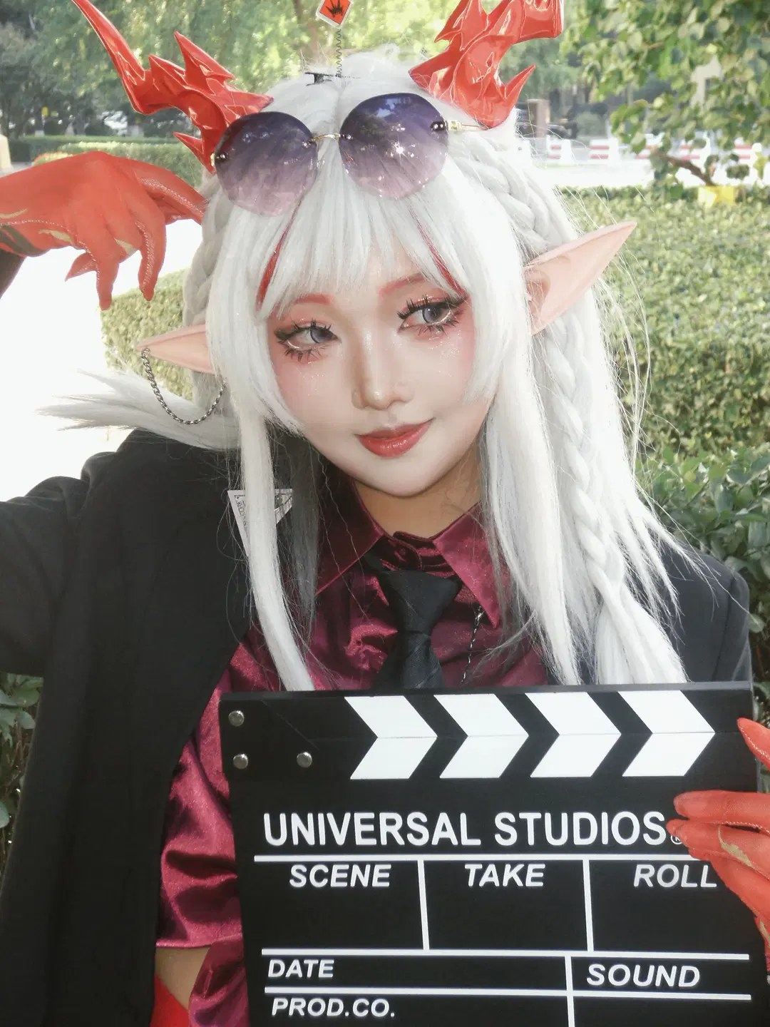 Arknights, Nian cosplay, CCD camera photography, Suit cosplay, clapperboard