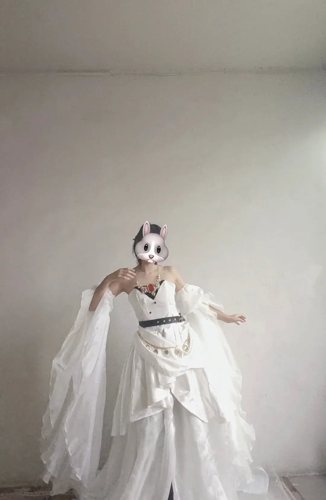 The Craftsmanship on This High-Detail White Tulle Dress Is Truly Stunning by 和瑾 - Image 3