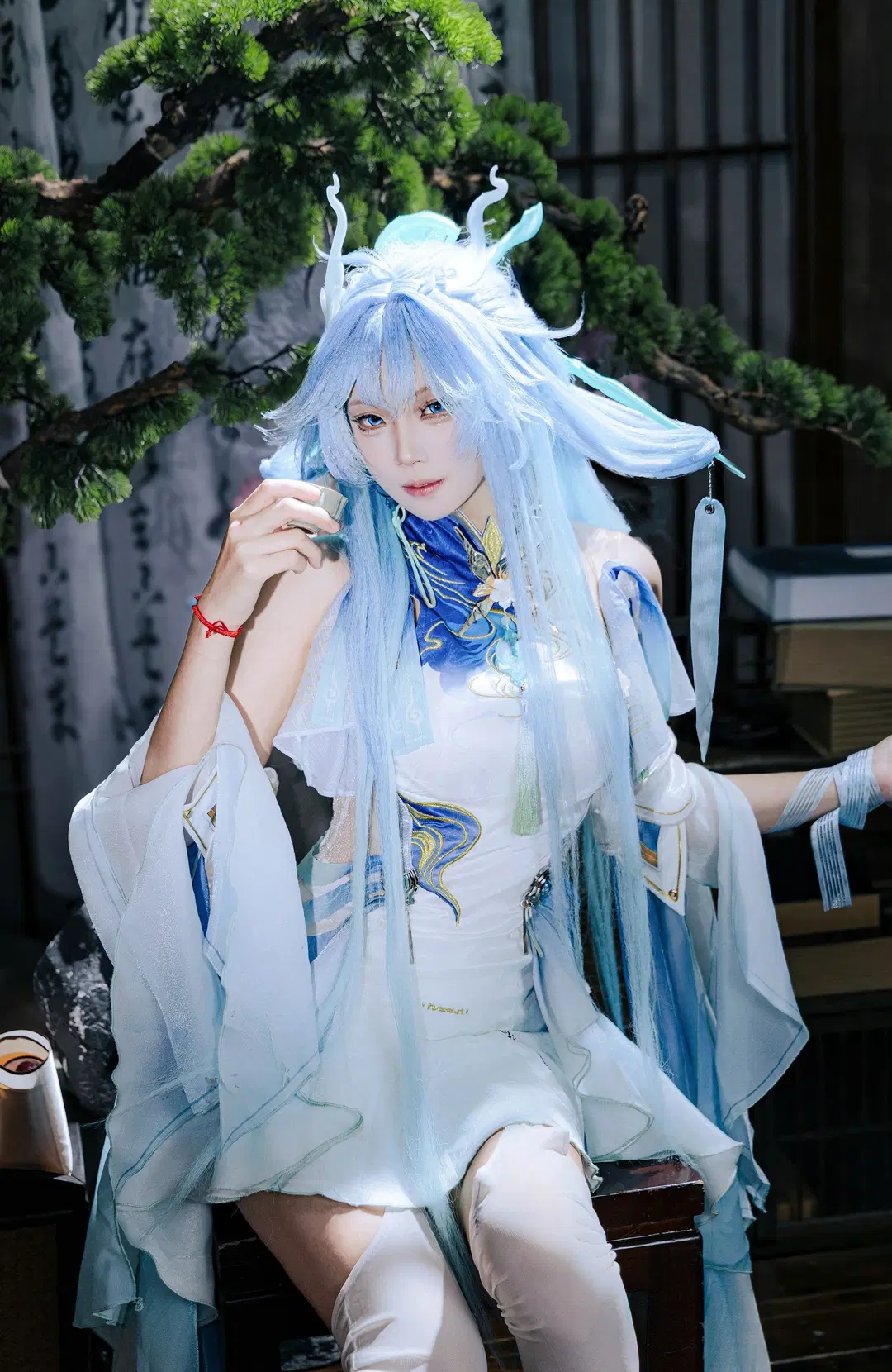 【清宵cos】鸣潮中的师尊大人，仙气飘飘的蓝色幻梦 - 和瑾 - 第2张